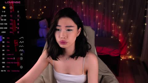Snapshot of sensualily chatting on 01.19.25 Kiki online show from 01.19.25