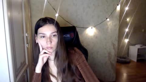 Snapshot of senxual__ chatting on 10.22.25 senxual__ online show from 10.22.25