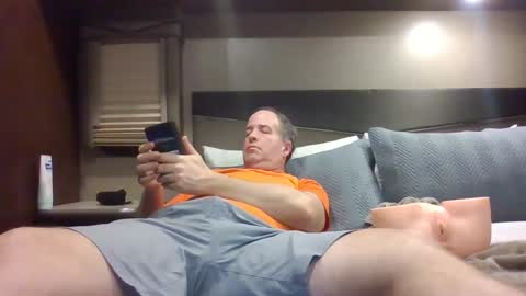 senyai40 online show from 10.13.25