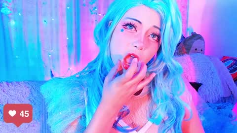 Snapshot of seraphine23_ chatting on 01.05.25 seraphine online show from 01.05.25