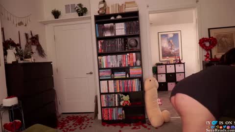 SeraReads online show from 02.08.25