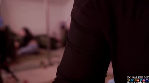 SeraReads online show from 02.15.25