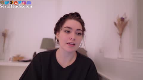 SeraReads online show from 03.08.25