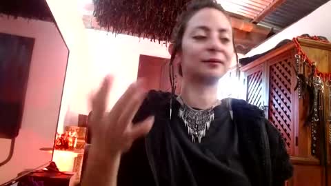 Serena Xyz online show from 05.05.26