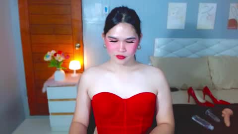 Snapshot of serenastra chatting on 03.04.26 serenastra online show from 03.04.26