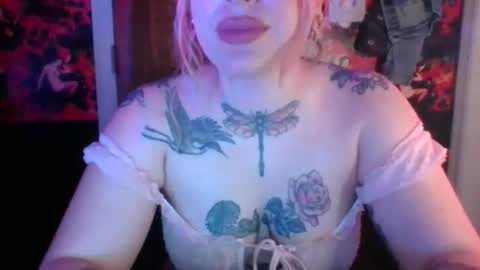 Snapshot of serencigarra chatting on 11.14.25 serencigarra online show from 11.14.25