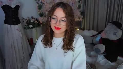 Ophelia online show from 11.01.25