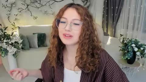 Ophelia online show from 11.27.25