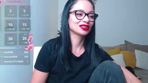 Snapshot of serenesophi chatting on 12.30.24 SereneSophi online show from 12.30.24