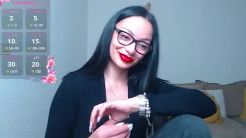 Snapshot of serenesophi chatting on 02.07.25 SereneSophi online show from 02.07.25