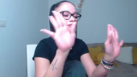 Snapshot of serenesophi chatting on 03.05.25 SereneSophi online show from 03.05.25