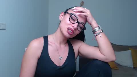 Snapshot of serenesophi chatting on 03.05.25 SereneSophi online show from 03.05.25