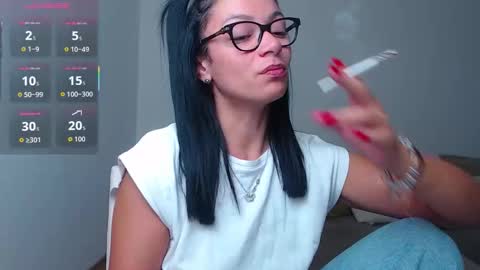 Snapshot of serenesophi chatting on 10.26.25 SereneSophi online show from 10.26.25