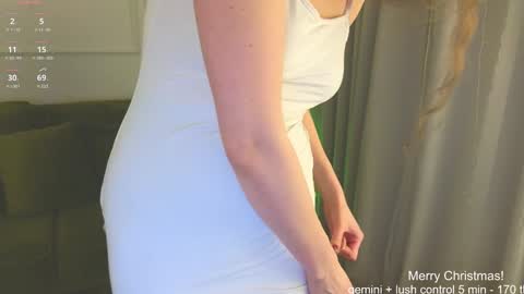 Hey Guys and Girls non-binary personalities  Im Sereta online show from 12.24.24