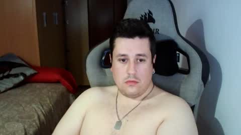 Snapshot of sergio95n chatting on 03.01.25 Pollos online show from 03.01.25