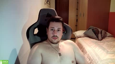 Snapshot of sergio95n chatting on 10.18.25 Pollos online show from 10.18.25