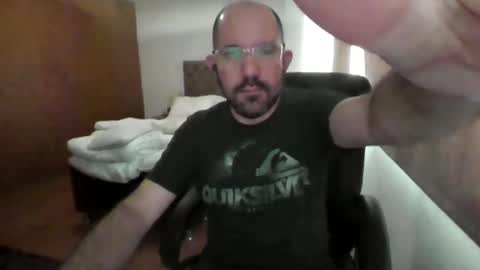 Snapshot of sergioruzafa80 chatting on 12.30.24 Sergio Russafa online show from 12.30.24