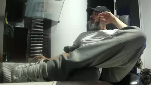 hetero serio discreto online show from 02.10.26