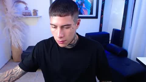 Snapshot of setthomas chatting on 09.08.25 Thomas online show from 09.08.25