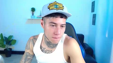 Snapshot of setthomas chatting on 10.07.25 Thomas online show from 10.07.25