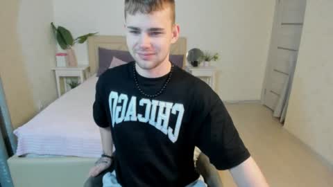 Snapshot of sevans14 chatting on 01.22.25 SevanS14 online show from 01.22.25