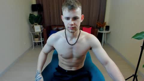 Snapshot of sevans14 chatting on 02.03.25 SevanS14 online show from 02.03.25