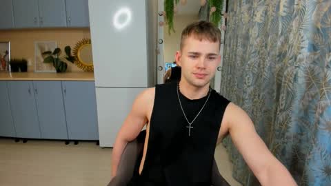 Snapshot of sevans14 chatting on 03.08.25 SevanS14 online show from 03.08.25