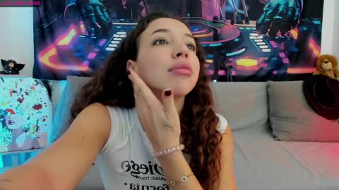 Snapshot of sex_pride chatting on 12.12.24 Leyila Johnnyn online show from 12.12.24