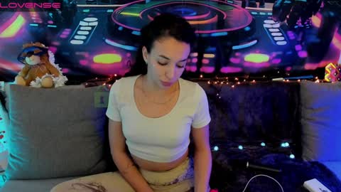 Snapshot of sex_pride chatting on 12.26.24 Leyila Johnnyn online show from 12.26.24