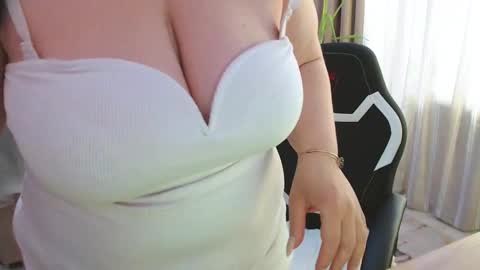 Roxy Kate Mary Alex Arnold online show from 01.09.26