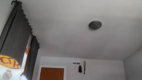 Snapshot of sexbrute chatting on 11.04.25 sexbrute online show from 11.04.25