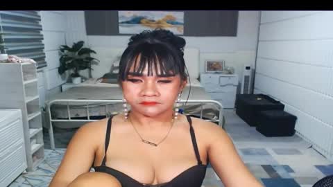 Snapshot of sexcum_trendingts_now chatting on 10.25.25 MS Anna online show from 10.25.25