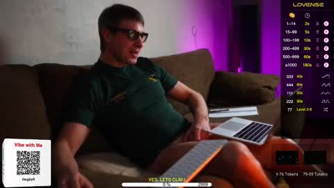 Snapshot of sexespresso chatting on 12.22.24 Thank you for Birthday Wishes online show from 12.22.24