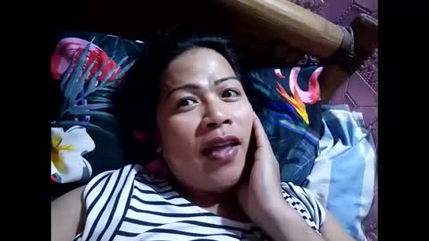 Snapshot of sexgoddesses4u chatting on 11.02.25 Ems online show from 11.02.25