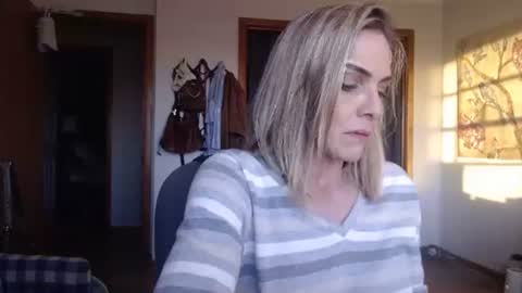 Snapshot of sexi_chrisly chatting on 12.14.25 Sexi Chrisly online show from 12.14.25