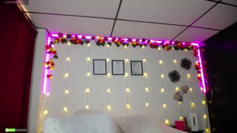 Lili online show from 04.15.26