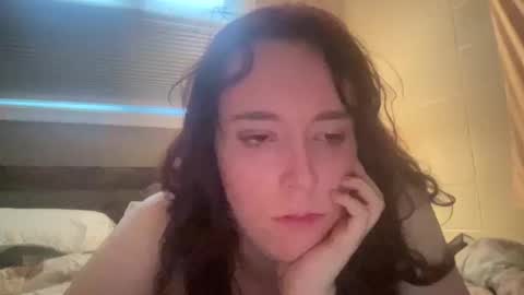 Snapshot of sexiflorence chatting on 10.14.25 Florence online show from 10.14.25