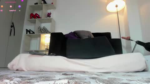 Rosa  online show from 10.17.25