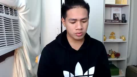 Snapshot of sexloversxxxx chatting on 02.13.25 HI I AM JAMESPLEASE LET ME DO SOME HOT SHOWS FOR YOU HERE FOR MY  SCHOOL AND FOR MY FAMILY online show from 02.13.25