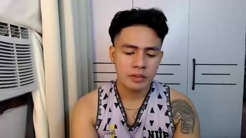 HI I AM JAMESPLEASE LET ME DO SOME HOT SHOWS FOR YOU HERE FOR MY  SCHOOL AND FOR MY FAMILY online show from 11.15.25