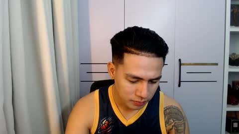 HI I AM JAMESPLEASE LET ME DO SOME HOT SHOWS FOR YOU HERE FOR MY  SCHOOL AND FOR MY FAMILY online show from 05.10.26