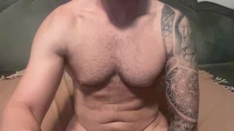 Snapshot of sexologistbull chatting on 05.02.26 SexologistBull online show from 05.02.26