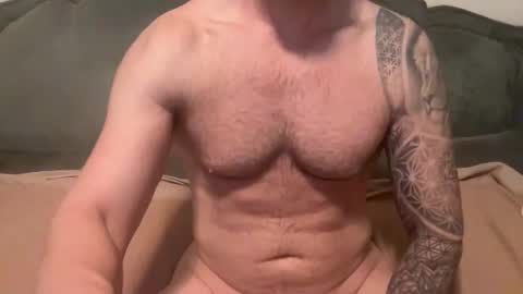 Snapshot of sexologistbull chatting on 05.04.26 SexologistBull online show from 05.04.26