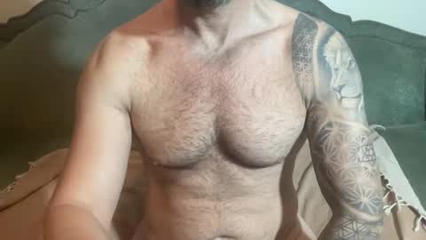 Snapshot of sexologistbull chatting on 05.16.26 SexologistBull online show from 05.16.26