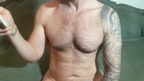 Snapshot of sexologistbull chatting on 05.25.26 SexologistBull online show from 05.25.26