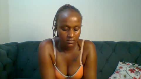 Snapshot of sexsy_sally chatting on 02.25.26 sexsysally online show from 02.25.26