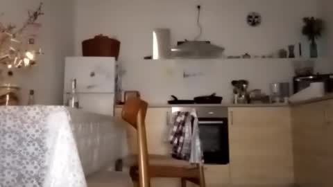 Verona online show from 12.17.25