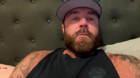 Snapshot of sexxxxycouple604 chatting on 10.26.25 Big uncut hunk online show from 10.26.25