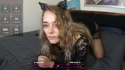 Snapshot of sexxxycrystali chatting on 05.21.26 sexxxycrystali online show from 05.21.26