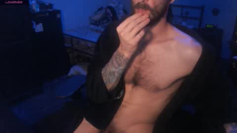 Snapshot of sexxxysiul chatting on 10.11.25 SiuL online show from 10.11.25